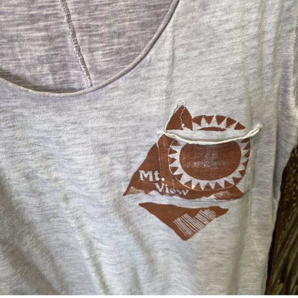 We The Free Light Gray Graphic Tee - Picture 4 of 10